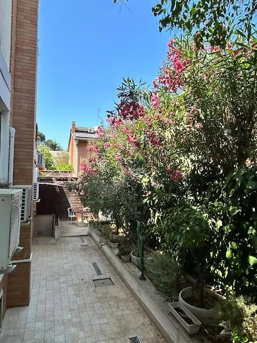 Ipponatte 29 Roma Casal Palocco Apartment 0*,