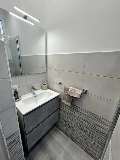Ipponatte 29 Roma Casal Palocco Apartment